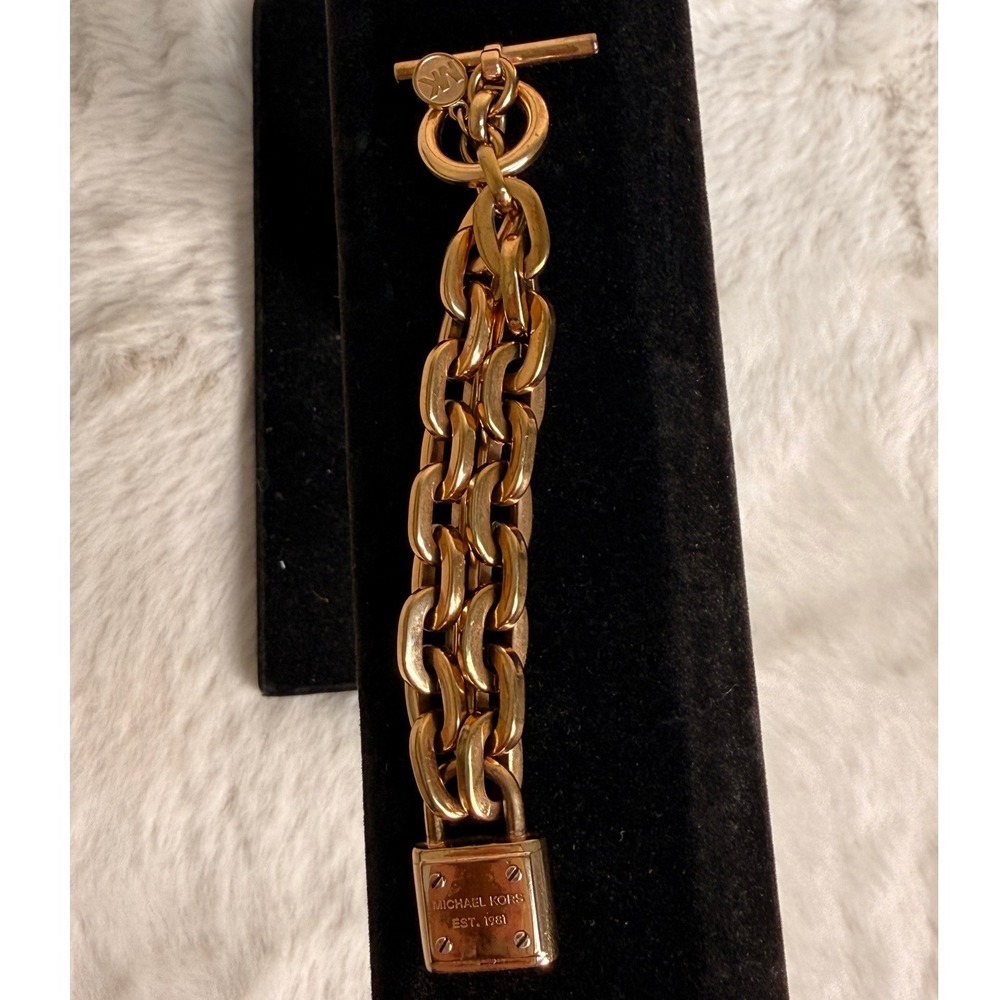 Michael Kors Rose Gold Tone Padlock Chunky Chain Link Toggle Bracelet Est 1981